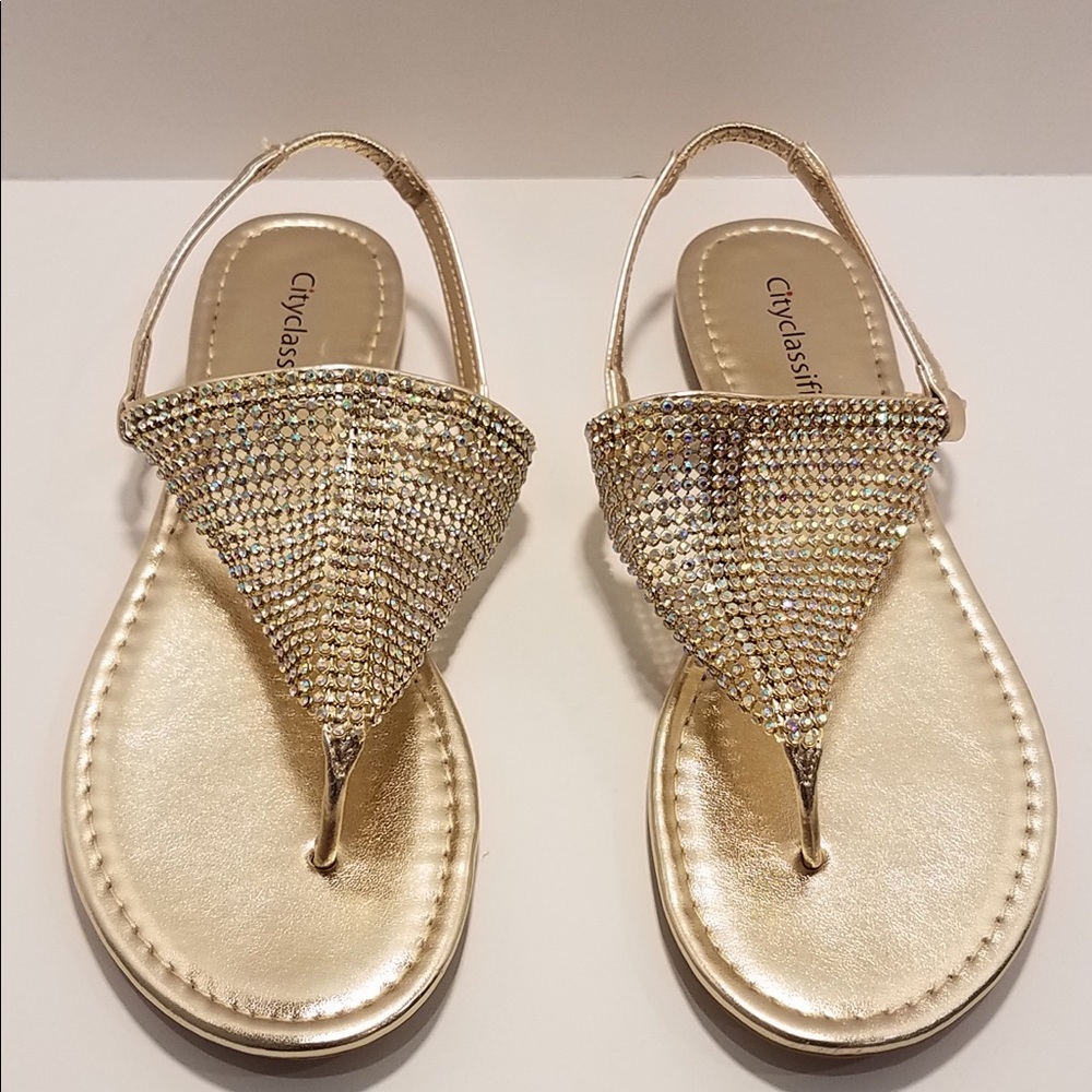 Closing closet sale, last one size 5.5